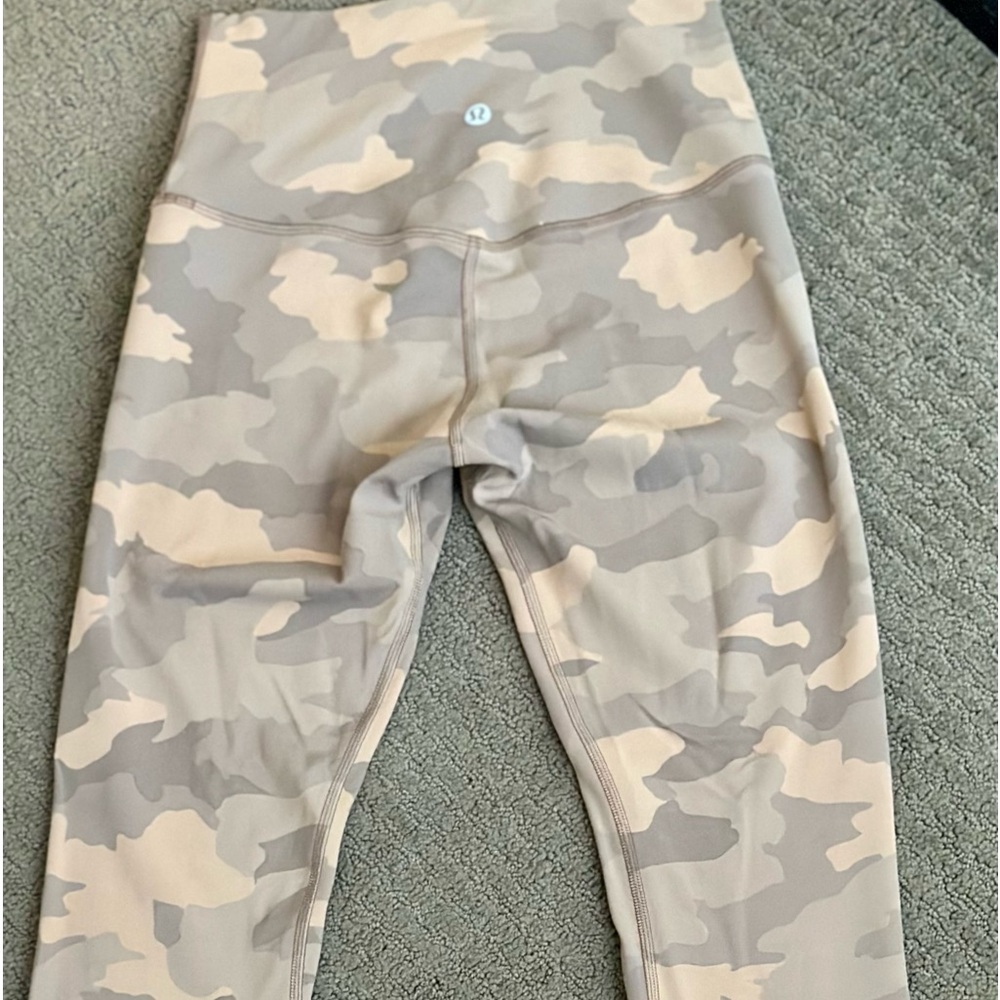 Lulu Lemon Leggings 25”